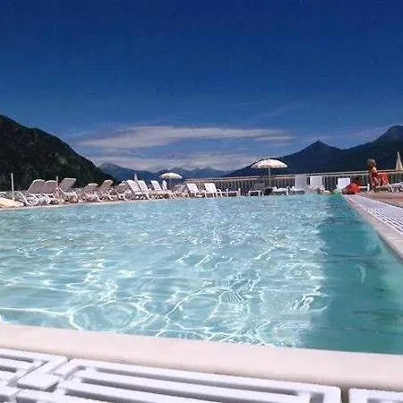 Sleeps 5 Lägenhet Menaggio